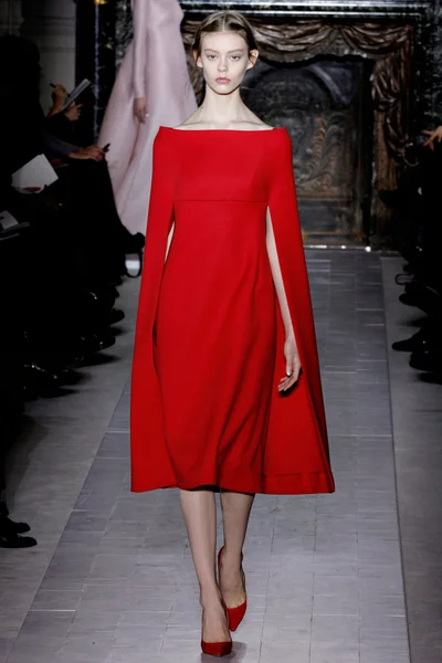 Look 12